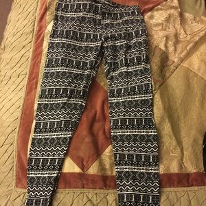 Aztec black and White leggings